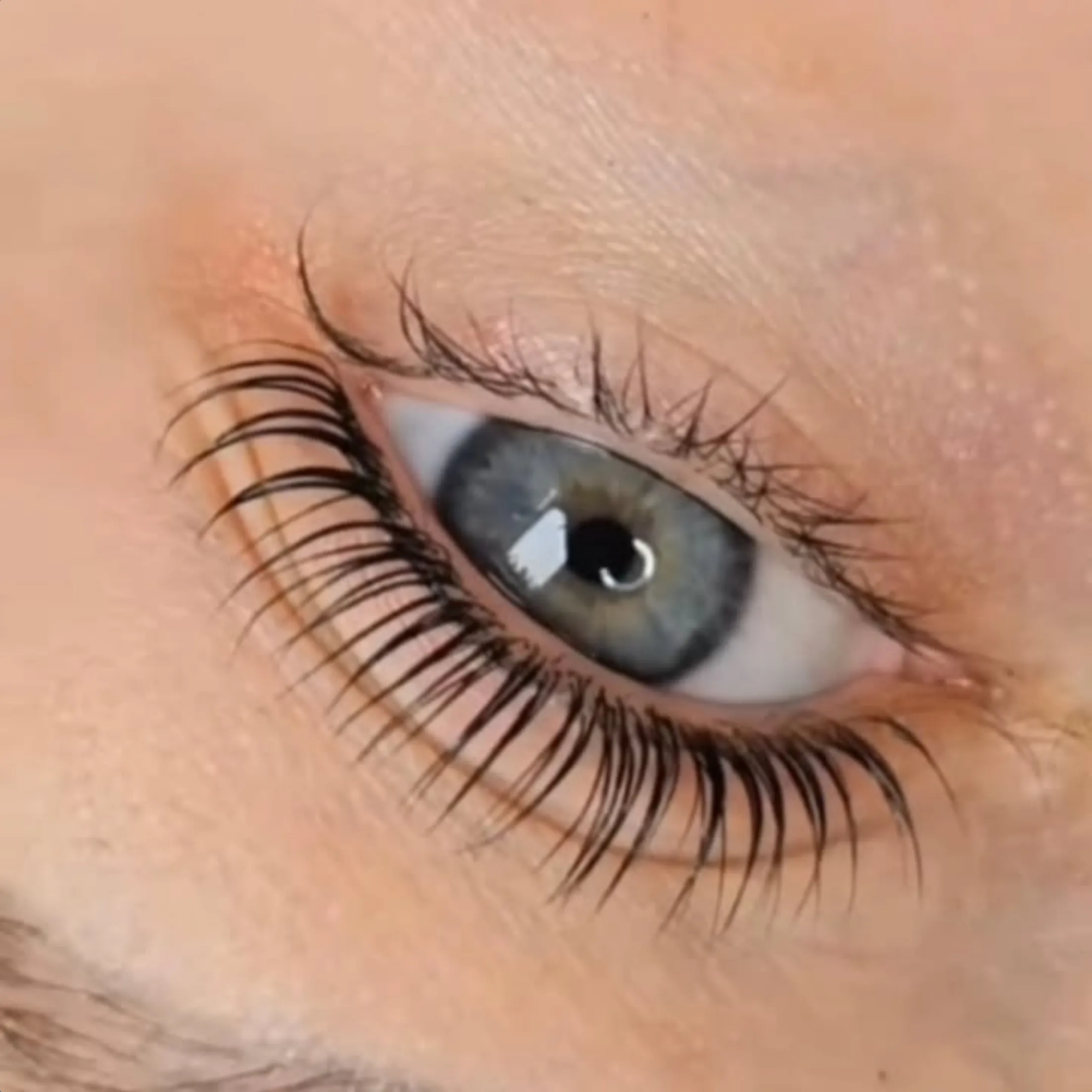 cosmetic tattoo artist